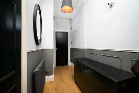 Flat 2, 220 Randolph Avenue, London, W9 1PF