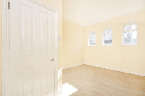 1 bedroom flat to rent, Merton High Street, South Wimbledon, London, SW19