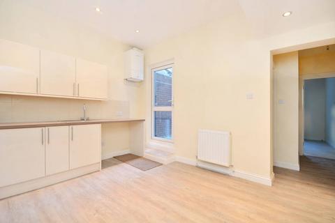 1 bedroom flat to rent, Merton High Street, South Wimbledon, London, SW19