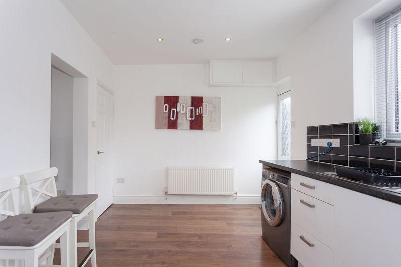 Dining kitchen