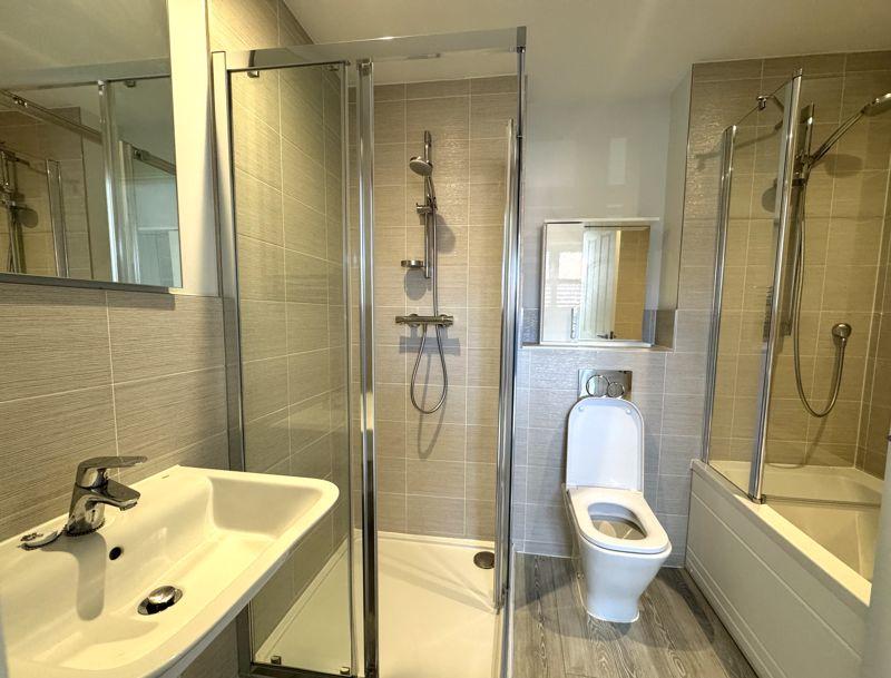Main bathroom