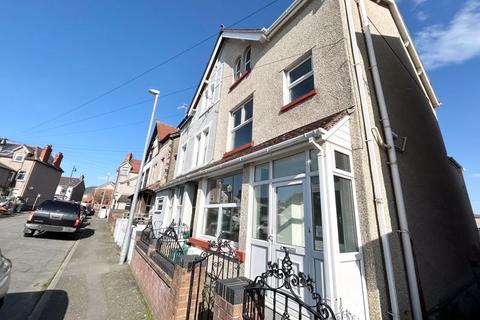 5 bedroom semi-detached house for sale, Avallon Avenue, Llandudno Junction