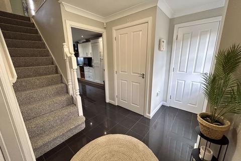 5 bedroom detached house for sale, Nether Hall Avenue, Great Barr, Birmingham, B43 7EU