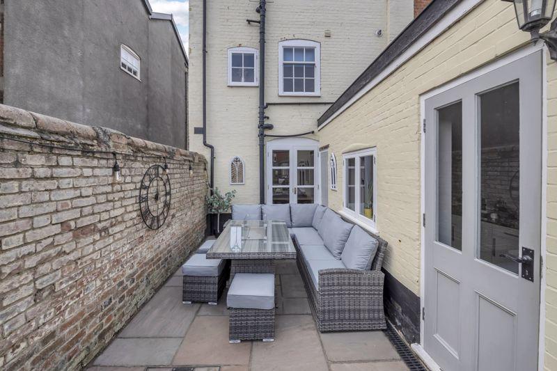 Courtyard Garden