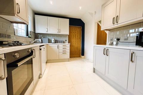 18 Dingle Road, Walsall, WS8 7ED