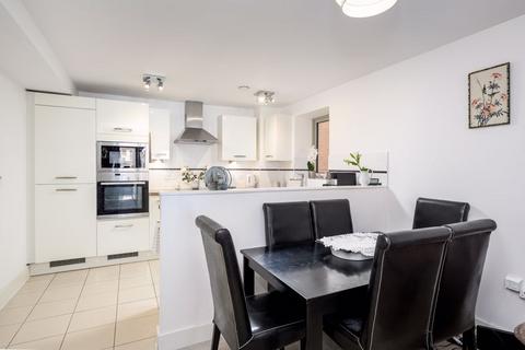 2 bedroom retirement property for sale, New Zealand Avenue, Walton-On-Thames