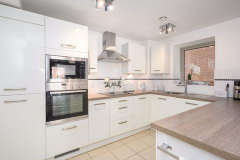 undefined, New Zealand Avenue, Walton-On-Thames