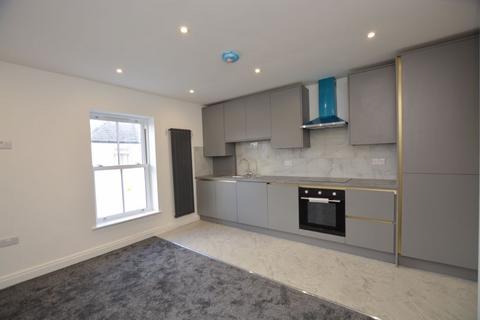 2 bedroom apartment to rent, Station Road, High Wycombe