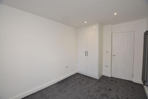 2 bedroom apartment to rent, Station Road, High Wycombe