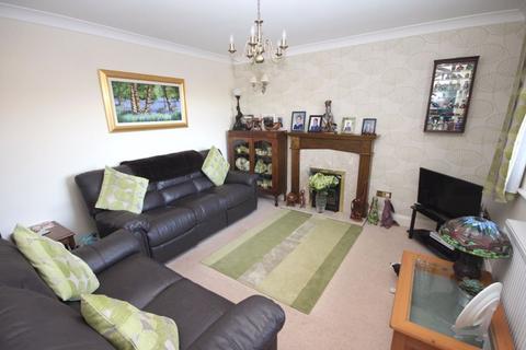 3 bedroom property to rent, Longwick