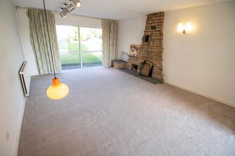 4 bedroom detached house to rent, Hill Side, Bolton BL1