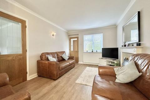 3 bedroom detached house for sale, St Andrews Close, Slip End