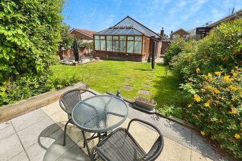 4 Whiting Grove, Bolton, BL3 4PU