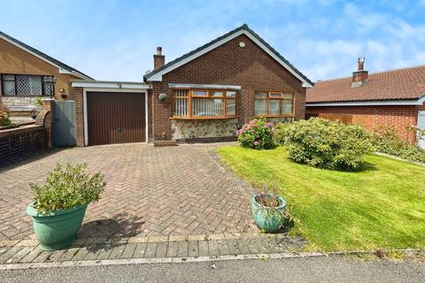 4 Whiting Grove, Bolton, BL3 4PU