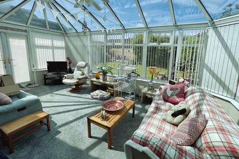 4 Whiting Grove, Bolton, BL3 4PU