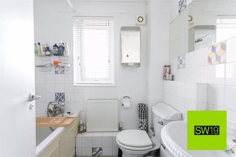 25 Flanders Crescent, London, SW17 9JA