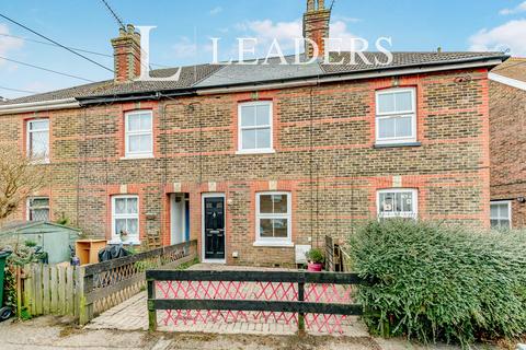 3 bedroom terraced house to rent, Hazelwick Road, Three Bridges