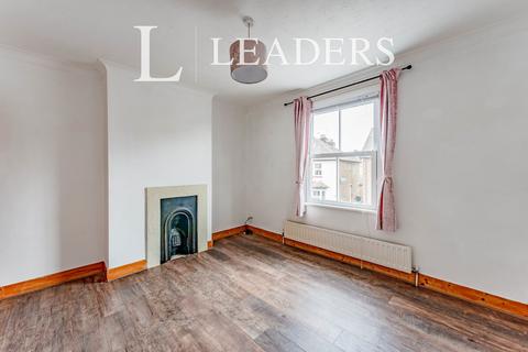 3 bedroom terraced house to rent, Hazelwick Road, Three Bridges