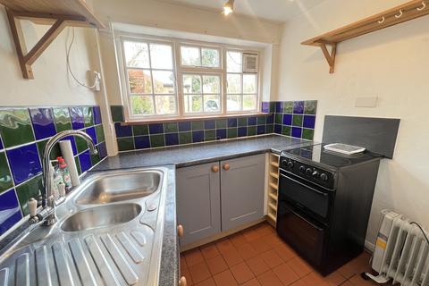 2 bedroom detached house to rent, Fox Hill, Hollesley IP12