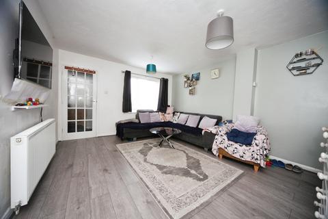 2 bedroom terraced house to rent, Luton LU3