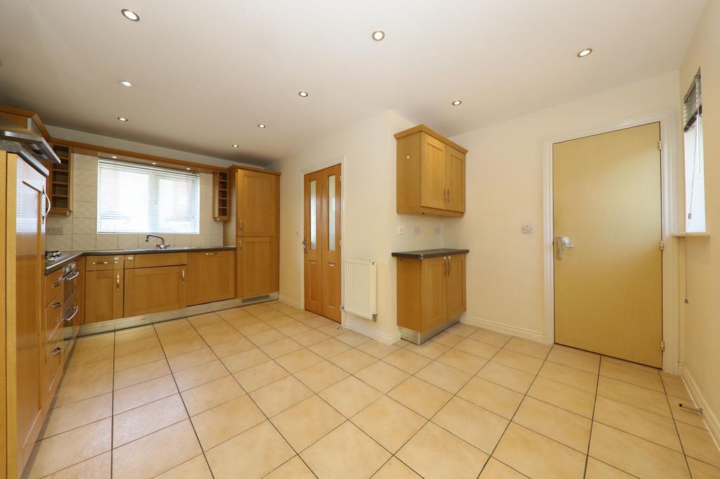Kitchen (2)