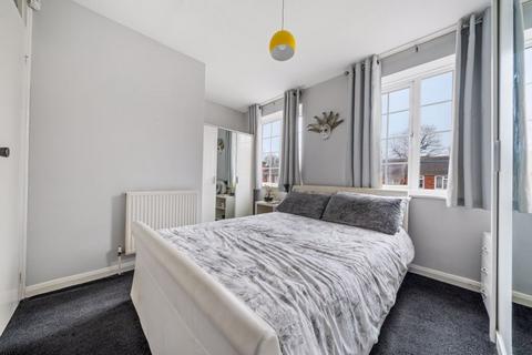 11 Lyndhurst Way, Sutton, SM2 6QA