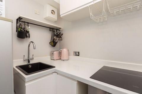undefined, Ramsthorn Grove, Walnut Tree, Milton Keynes