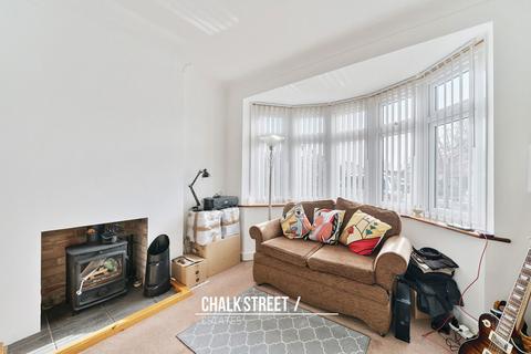 13 Blacksmiths Lane, Rainham, RM13 7AD