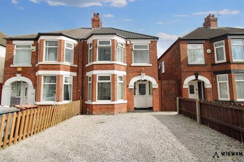 3 bedroom semi-detached house for sale, Parkfield Drive, Hull, HU3