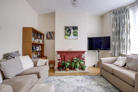 2 bedroom terraced house for sale, Oxford Road, Enfield