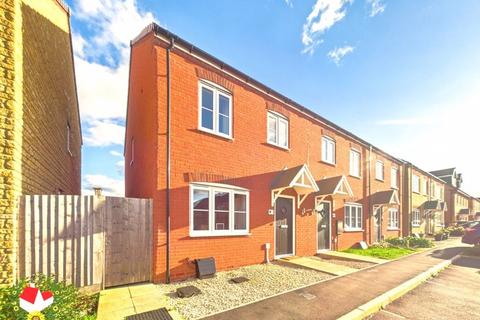 3 bedroom end of terrace house for sale, Carbonel Close, Hardwicke, Gloucester