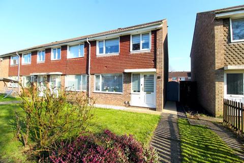 3 bedroom end of terrace house for sale, Oak Close, Little Stoke