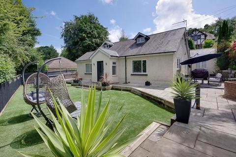 Detached house - Heads Lane, Redhill
