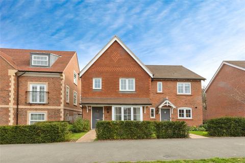 3 bedroom semi-detached house for sale, Murano Drive, Basingstoke RG24