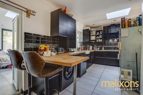 4 bedroom semi-detached house for sale, Springfield Road, Thornton Heath CR7