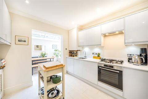 2 bedroom maisonette for sale, London SW8