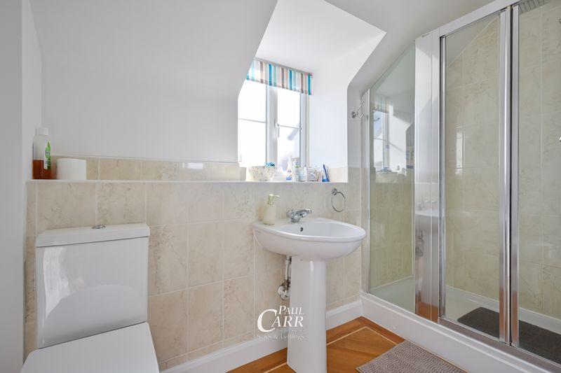 Master En-Suite