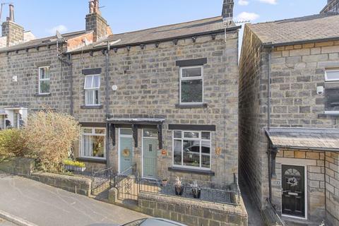 2 bedroom terraced house for sale, Rose Avenue, Leeds LS18