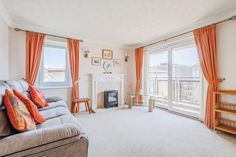 2 bedroom apartment for sale, Madeira Court, Weston-Super-Mare BS23