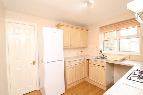 2 bedroom flat to rent, Queens Drive, Pudsey, West Yorkshire, UK, LS28