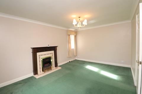 2 bedroom flat to rent, Queens Drive, Pudsey, West Yorkshire, UK, LS28