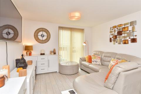 2 bedroom ground floor flat for sale, Harriet Place, Shoreham-By-Sea, West Sussex