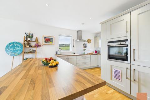 16 Bethan View, Perranporth, TR6 0FB