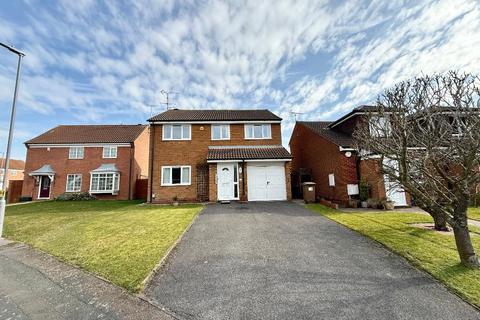 4 bedroom detached house for sale, Blakeney Drive, Warden Hills, Luton, Bedfordshire, LU2 7AL