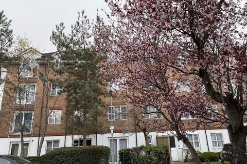2 bedroom flat to rent, Lavender Place, Ilford IG1