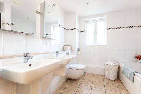 2 bedroom apartment for sale, Grand Parade, Eastbourne, East Sussex