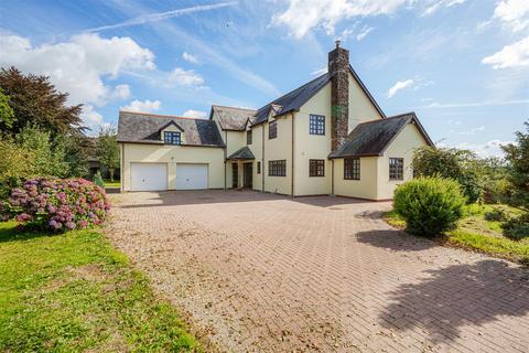 4 bedroom property with land for sale, Nomansland, Tiverton