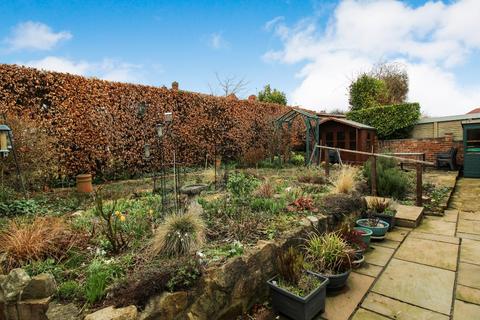 10 Aspin Oval, Knaresborough, HG5 8EW