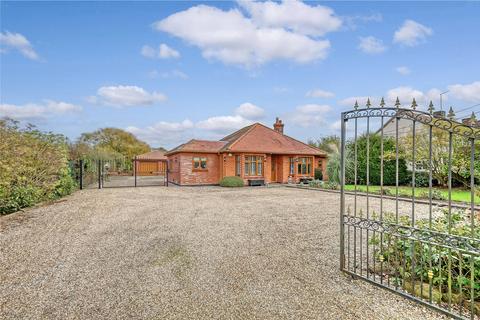 3 bedroom bungalow for sale, Lambourne Hall Road, Canewdon, Essex, SS4