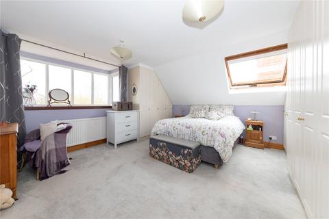 4 bedroom bungalow for sale, Wolverton Road, Newport Pagnell, Buckinghamshire, MK16